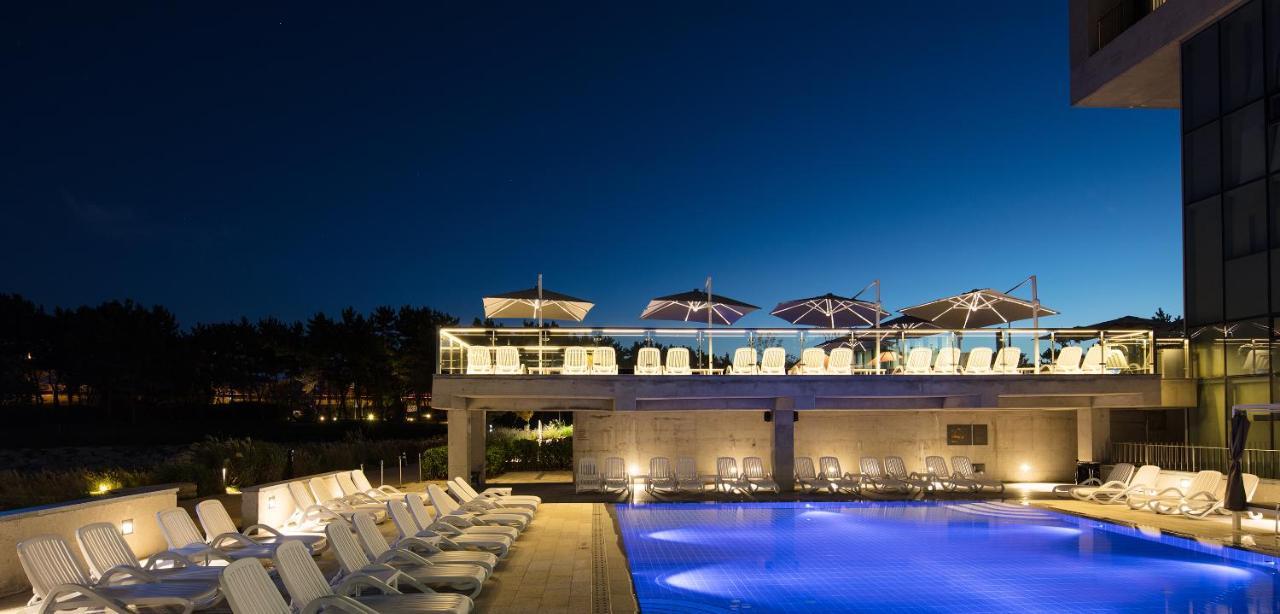 Nest Hotel Inčchon Exteriér fotografie The pool at the hotel
