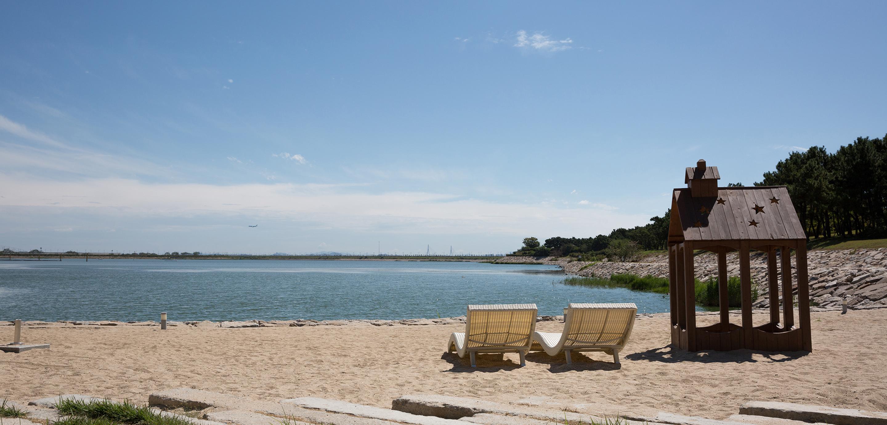 Nest Hotel Inčchon Exteriér fotografie The beach at Lake Whitney