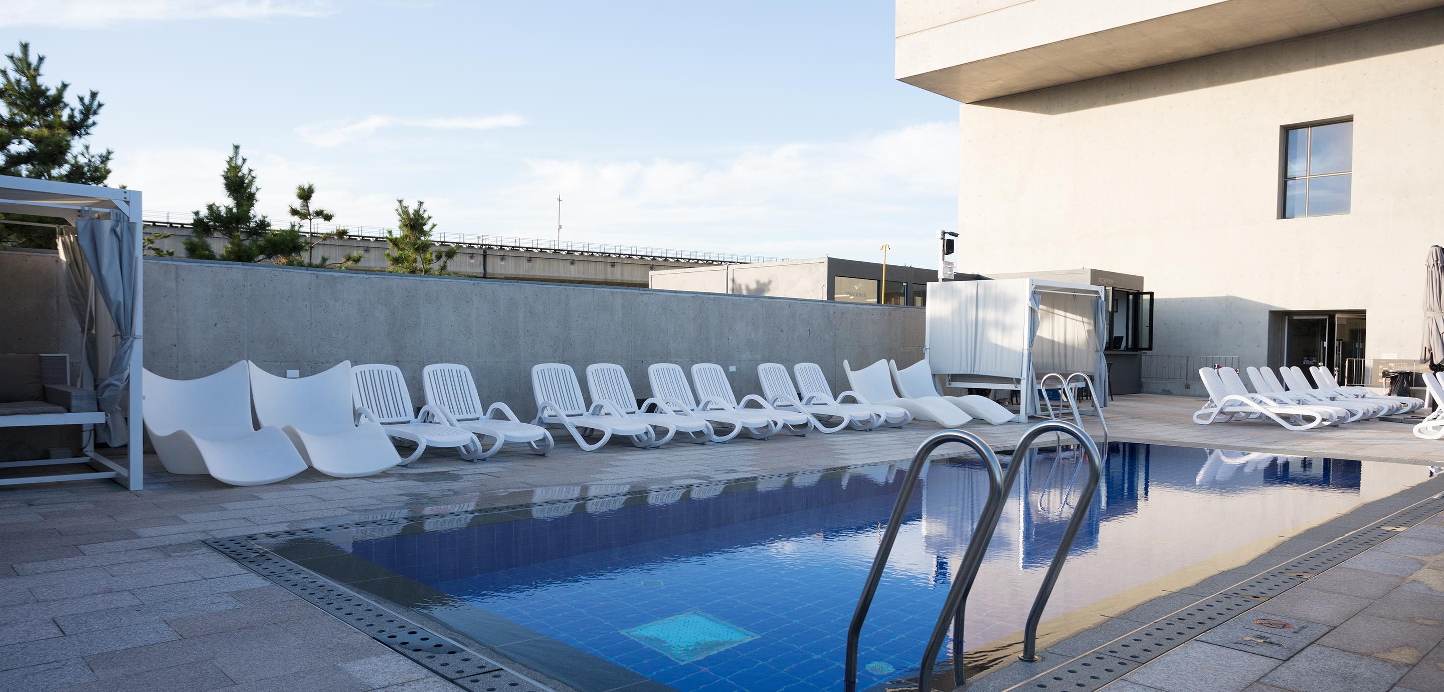 Nest Hotel Inčchon Exteriér fotografie Rooftop pool