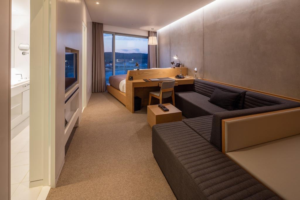 Nest Hotel Inčchon Exteriér fotografie A room at the hotel