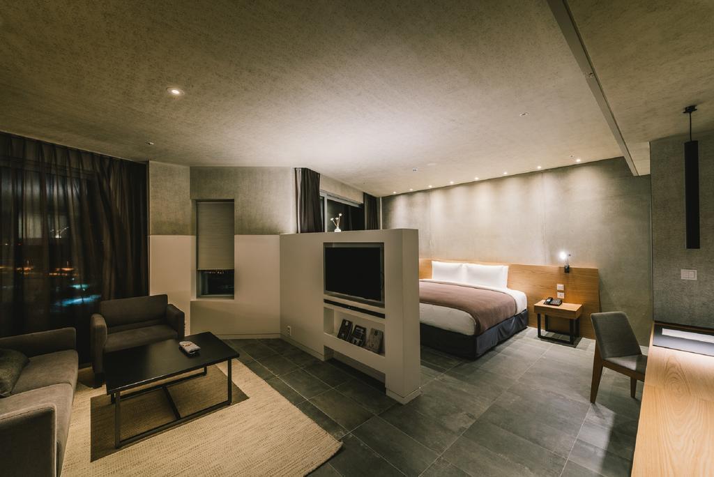 Nest Hotel Inčchon Exteriér fotografie A room at the hotel